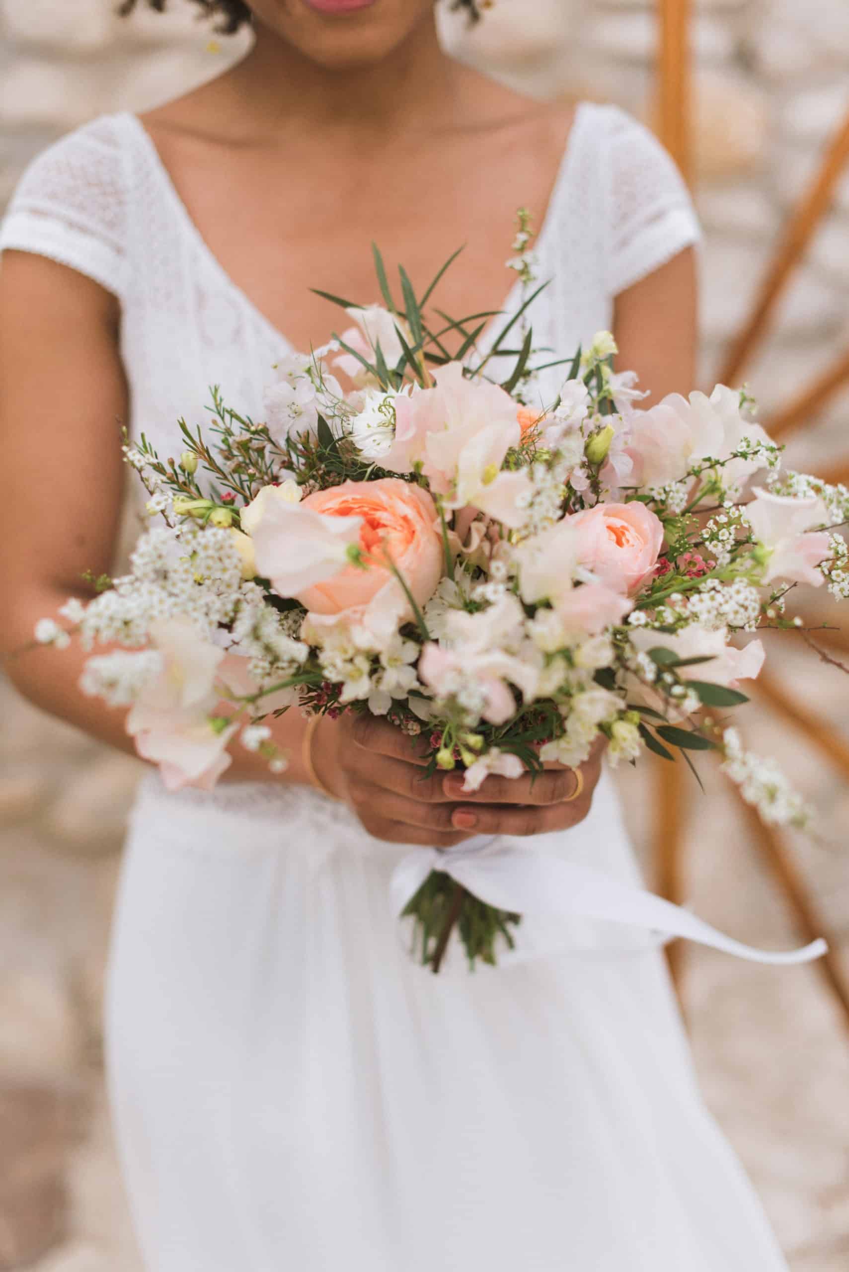 mur a champagne ou décor pour un plan de table mariage