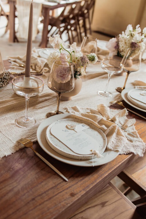 décoration de table de mariage bohème chic et élégante