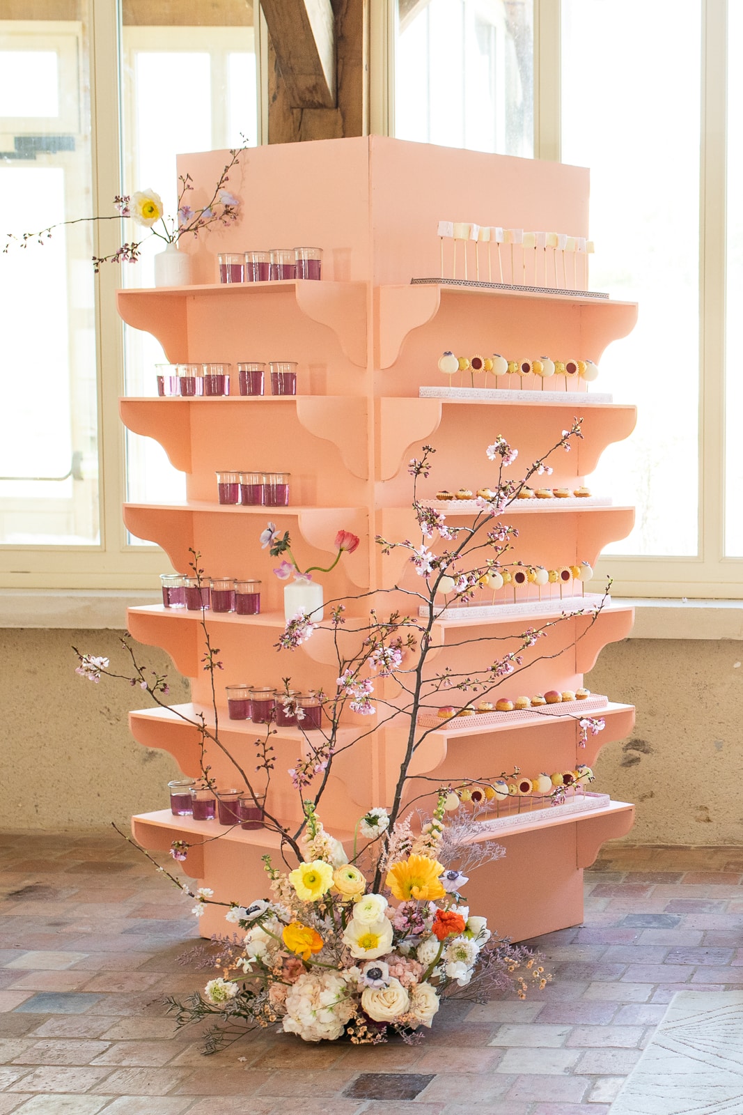 location étagère cadeaux pour mariage- décorateurs mariage à Paris et en Ile de France