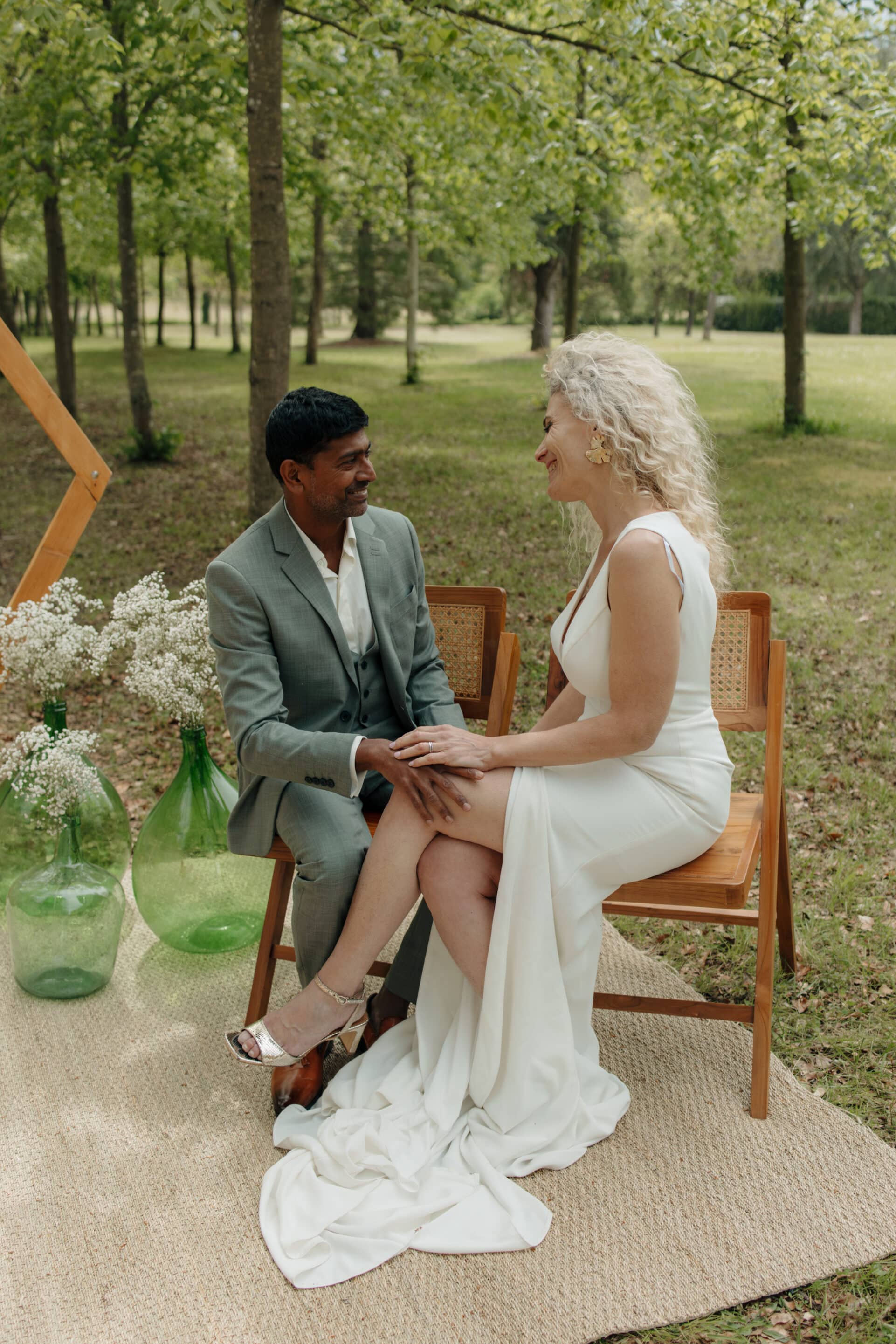Décoration pour cérémonie de mariage naturelle et élégante en extérieur