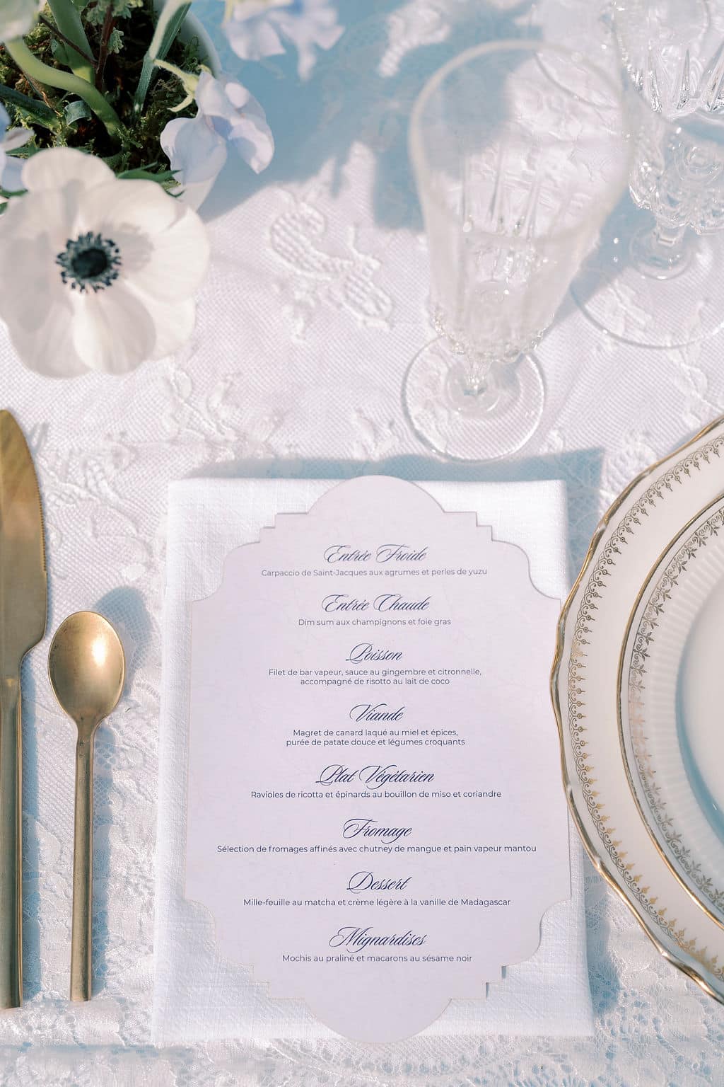 décoration de table élégante et chic old money